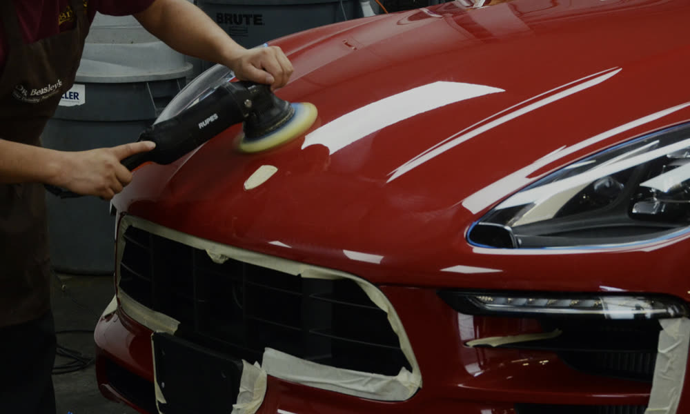 Machine polishing car paint to remove swirl marks